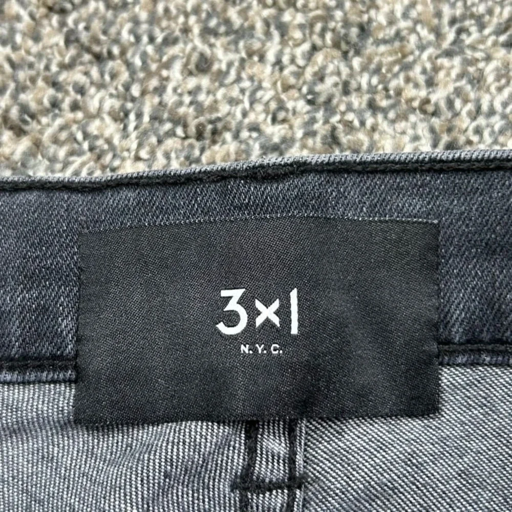 3x1 Straight Leg Fit Black‎ Denim Frayed Raw Hem Jeans Womens 24 Dark Wash Pants